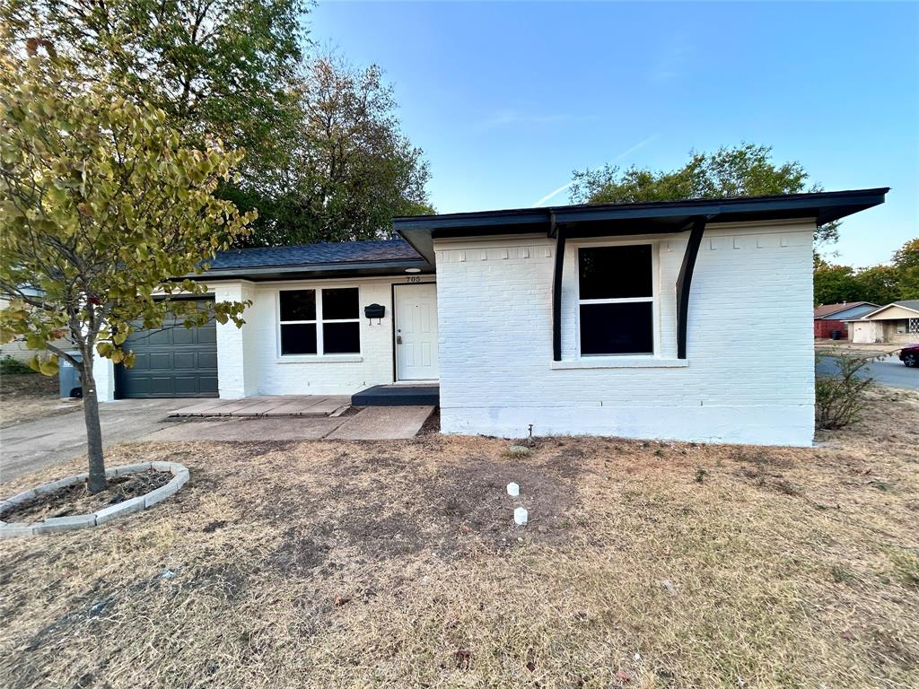 705 Jadewood Drive
