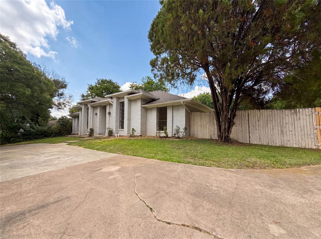 2005 N Arbor Rose Drive