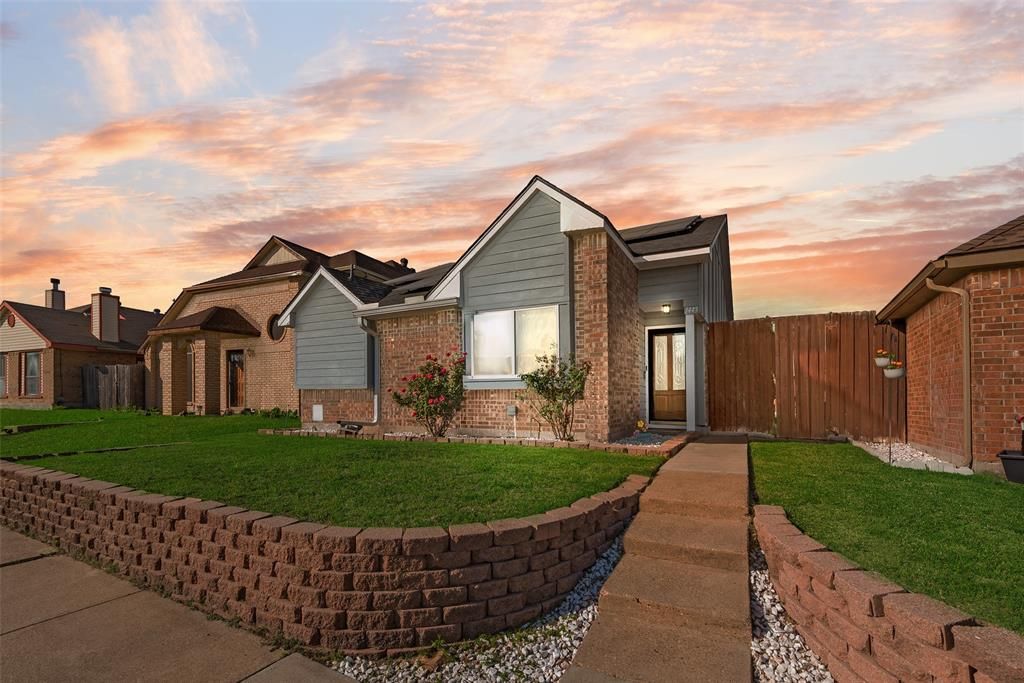 Photo of 1443 Windmill Lane, Mesquite, TX 75149 (MLS # 21232626)