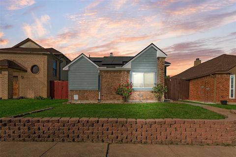 Photo of 1443 Windmill Lane, Mesquite, TX 75149 (MLS # 21232626)