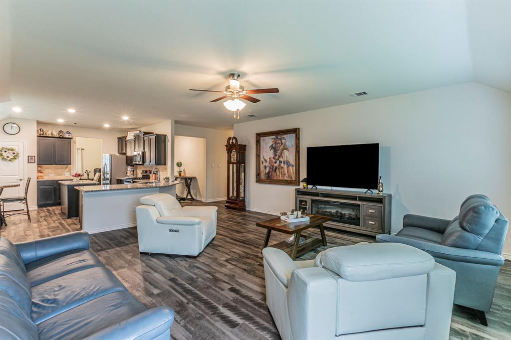 Camden Pk Red Oak - Residential