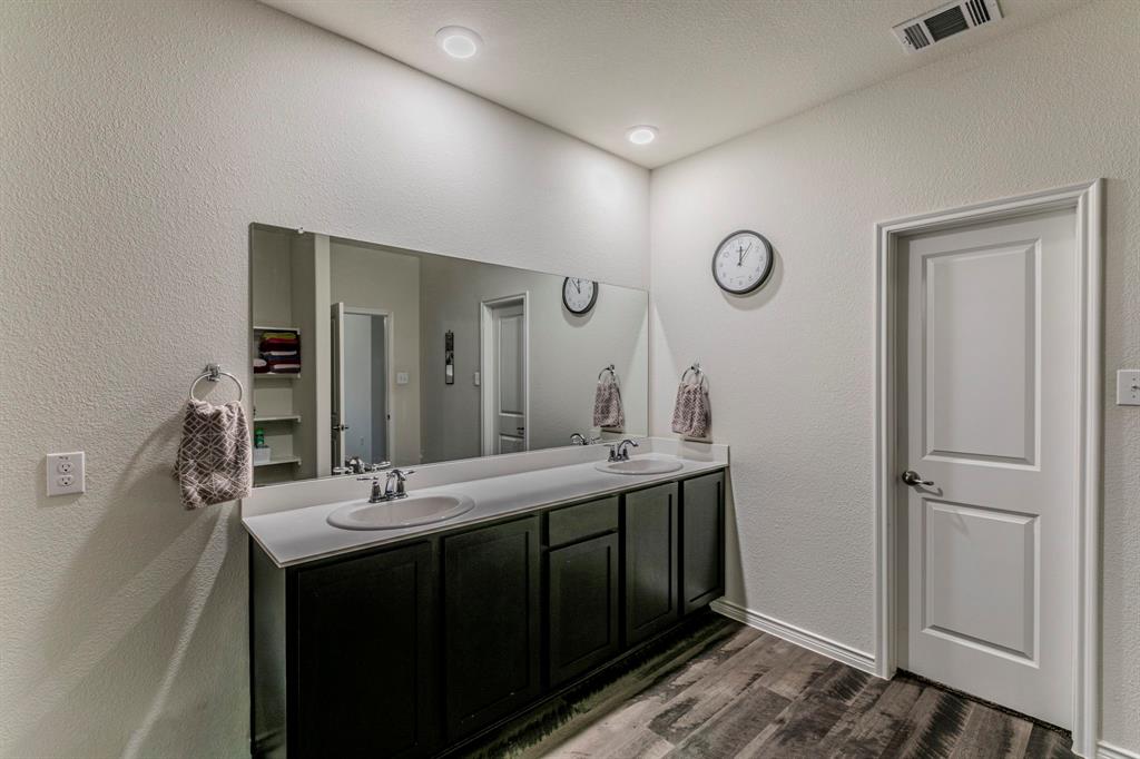 Camden Pk Red Oak - Residential