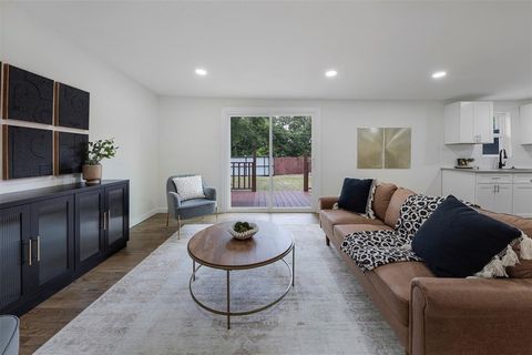 10913 Joaquin Drive Dallas TX 75228