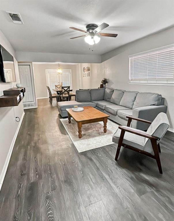 8128 Richard St