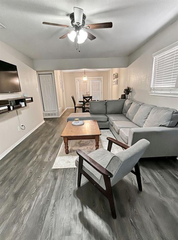 8128 Richard St