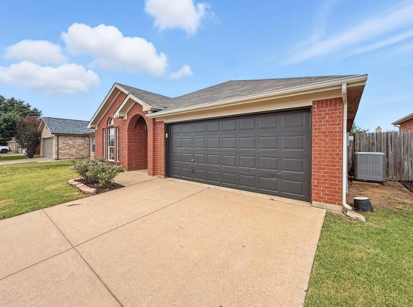 4720 Topaz Lane