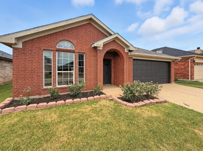 4720 Topaz Lane
