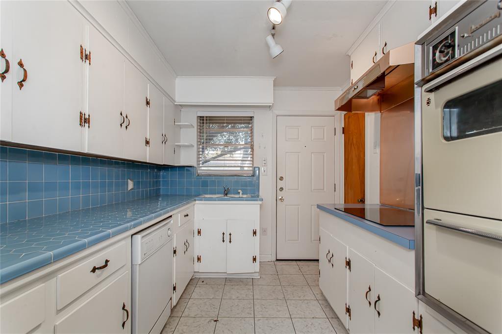 Caruth Terrace - Residential Lease