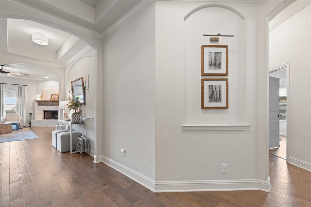 1944 Silver Falls Drive