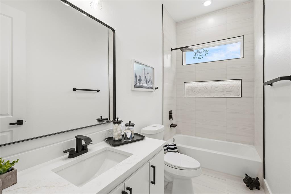 Freemans Columbia Ave - Residential Income