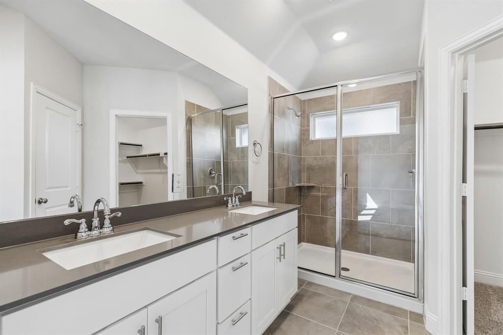 Venetian - Residential