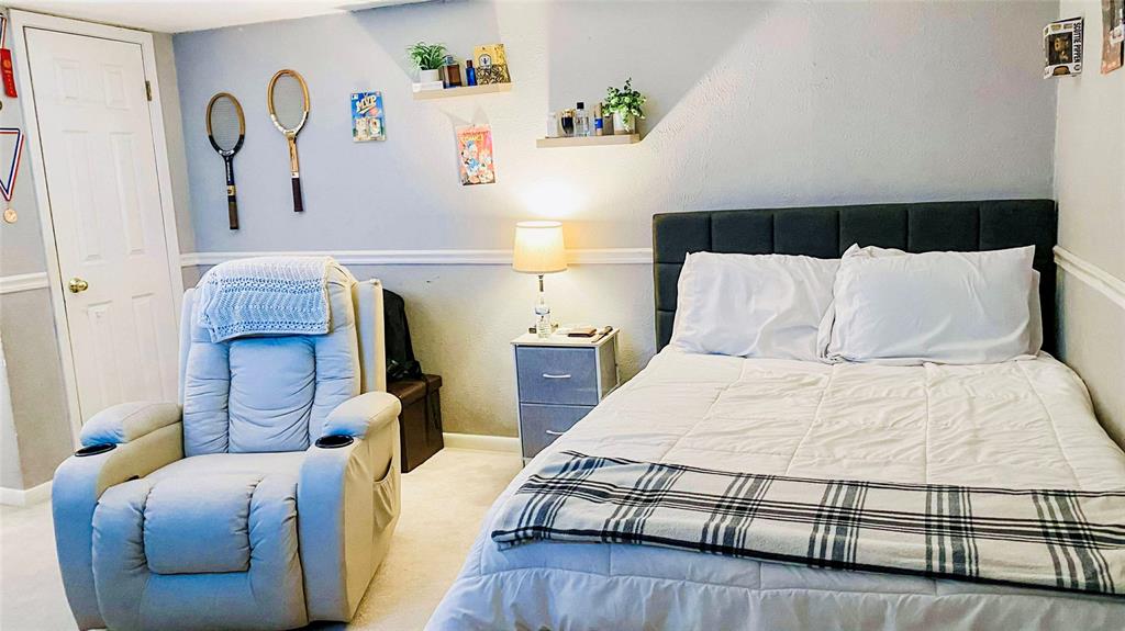 CR 32900 - Residential