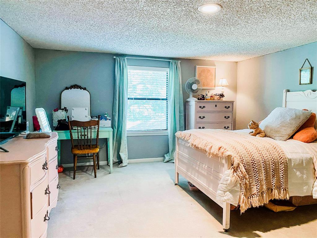 CR 32900 - Residential