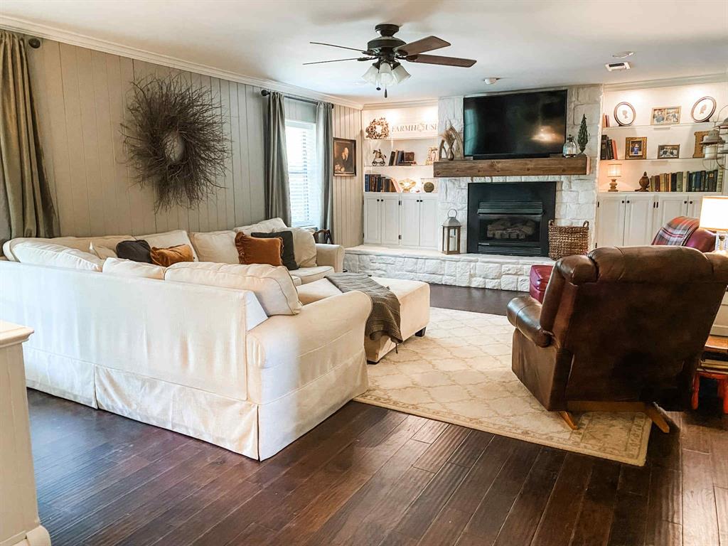 CR 32900 - Residential