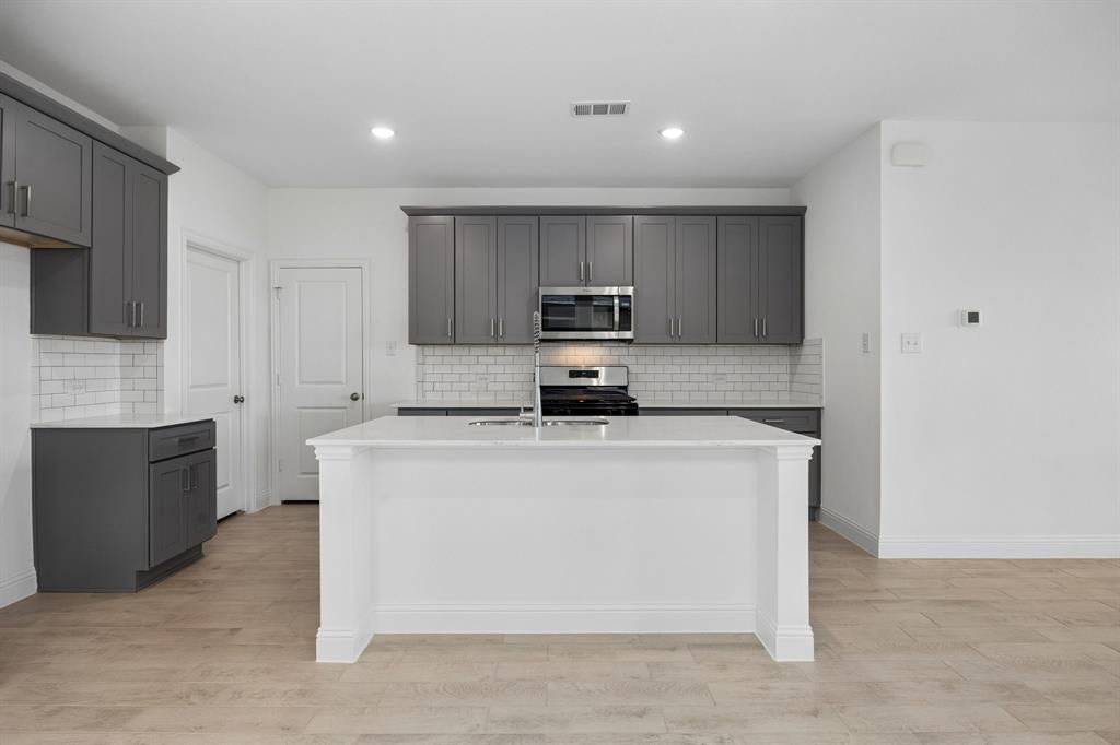 530 Magellan Road