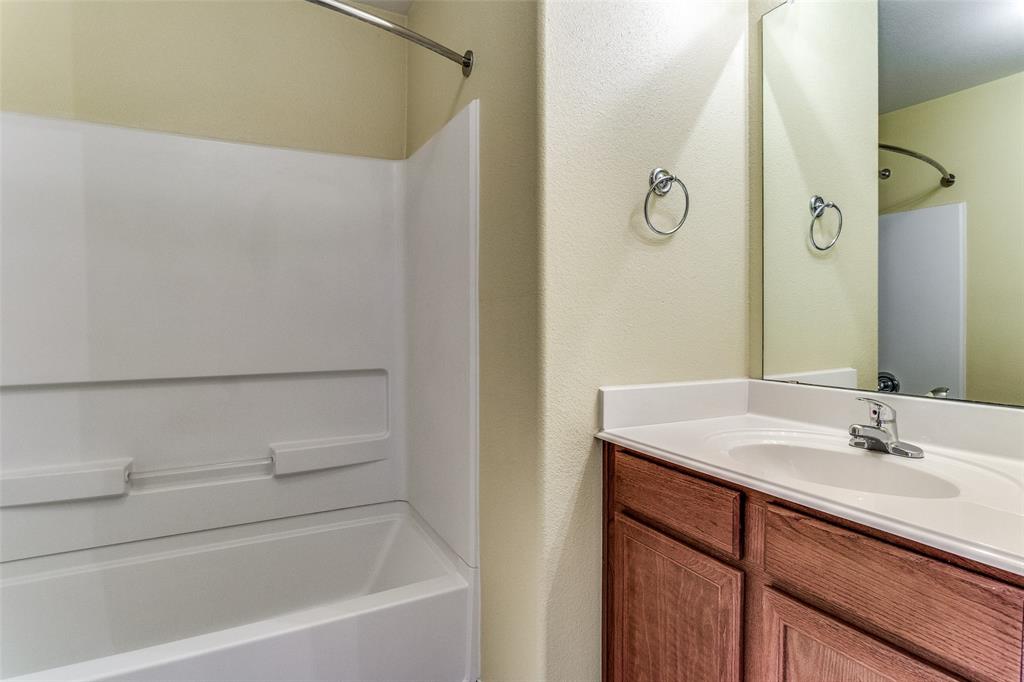 Oak Hollow Estates Ph 4 - Residential Lease