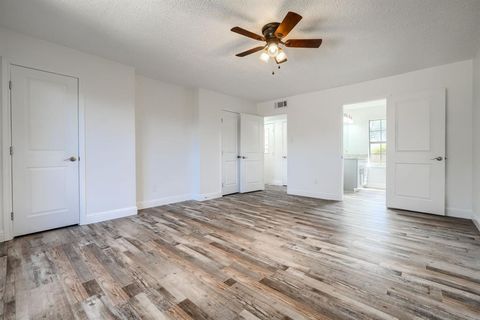 Tiny photo for 557 Trailcrest Drive, Garland, TX 75043 (MLS # 21045881)