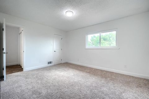 Tiny photo for 557 Trailcrest Drive, Garland, TX 75043 (MLS # 21045881)