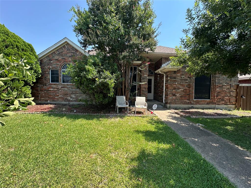 1412 Paula Lane