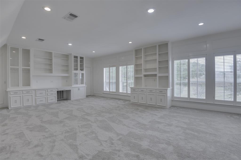 Club Creek - Residential