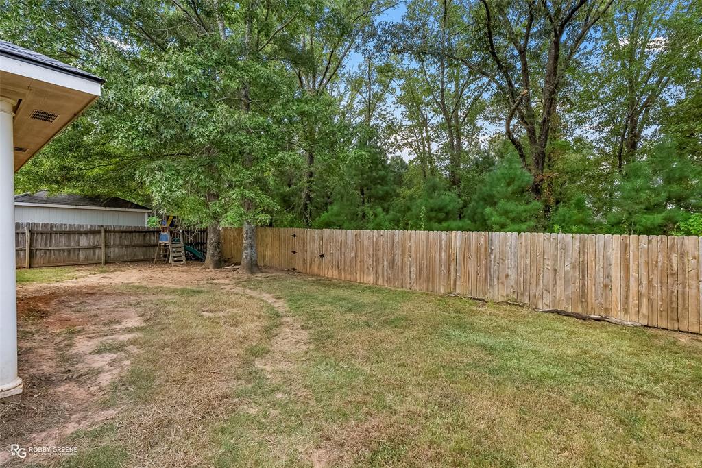 Haughton, Louisiana 71037, United States, 3 Bedrooms Bedrooms, ,2 BathroomsBathrooms,Residential,Active,211121