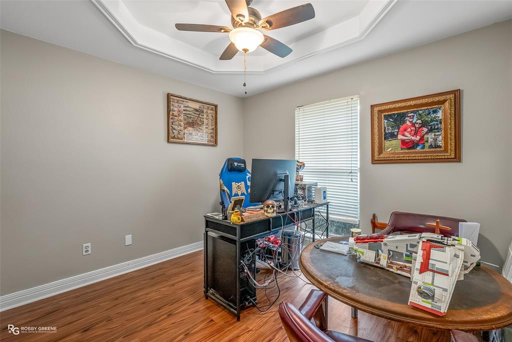 Haughton, Louisiana 71037, United States, 3 Bedrooms Bedrooms, ,2 BathroomsBathrooms,Residential,Active,211121