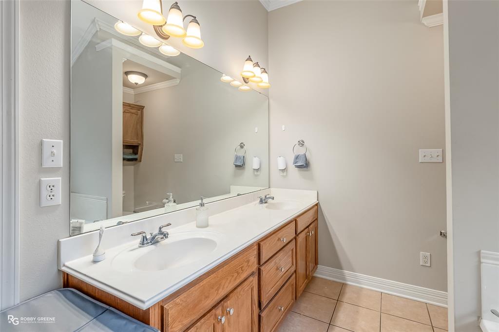 Haughton, Louisiana 71037, United States, 3 Bedrooms Bedrooms, ,2 BathroomsBathrooms,Residential,Active,211121