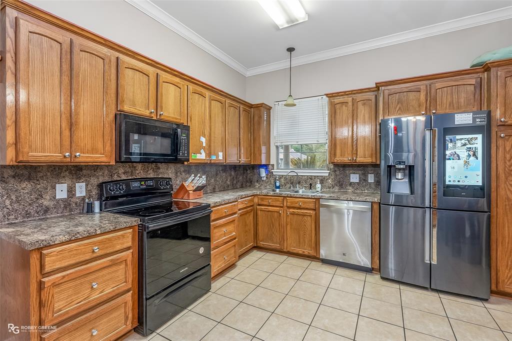 Haughton, Louisiana 71037, United States, 3 Bedrooms Bedrooms, ,2 BathroomsBathrooms,Residential,Active,211121