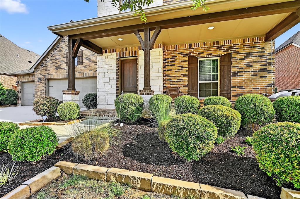 908 Rock Falls Drive