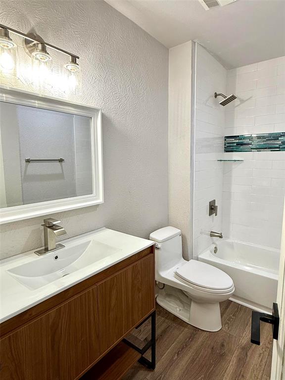 Lakewood Gardens - Residential