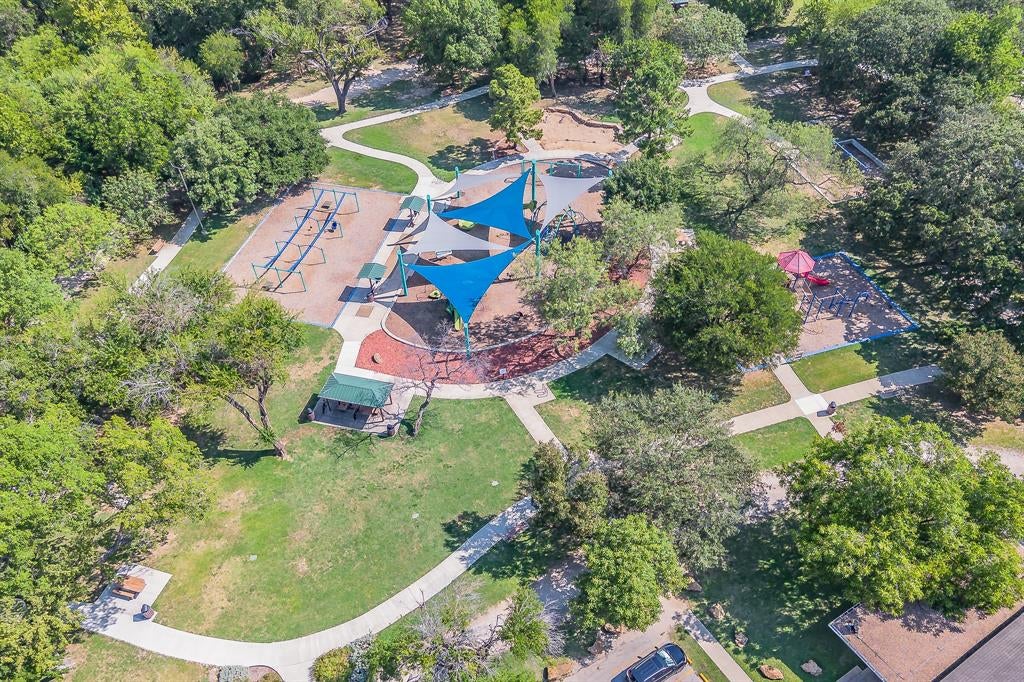 612 Bayless Drive