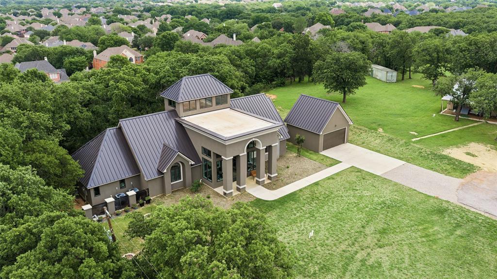 9204 Indian Knoll Trail S