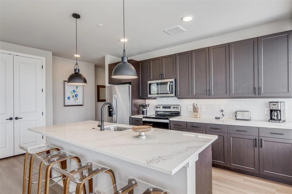 John Grigsby Abtract 495 - Residential Lease