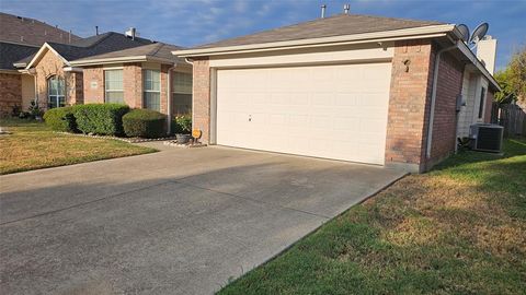 9220 Nightingale Drive Fort Worth TX 76123