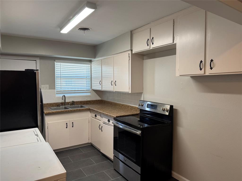 Lochwood 07 - Residential Lease