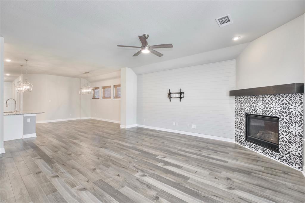 Prairie Oaks Ph 1 - Residential