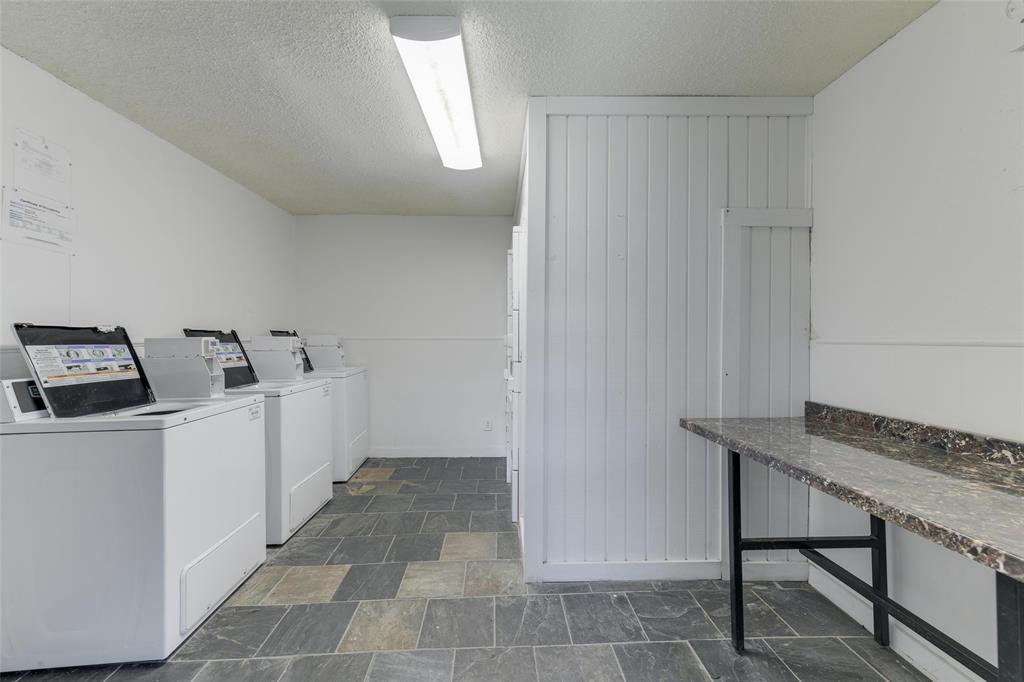 Cullums J D - Residential Lease