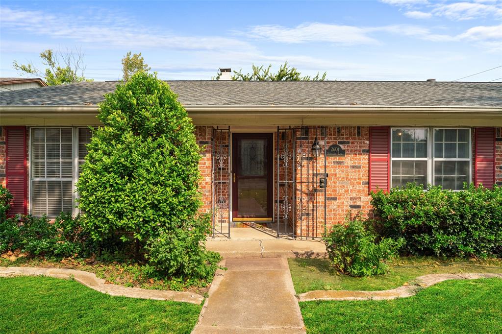 2601 Montclair Lane