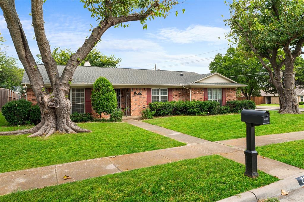 2601 Montclair Lane