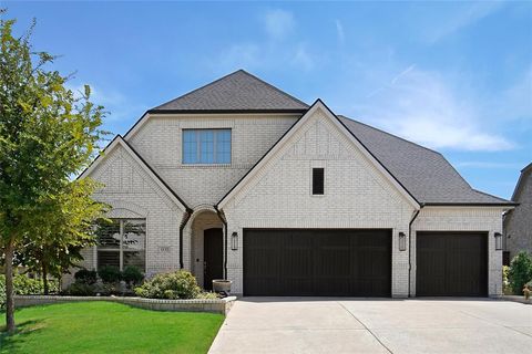 Photo of 1132 Thornhill Way, Roanoke, TX 76262 (MLS # 21051866)