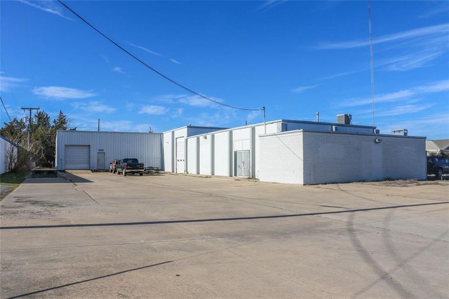This well-located facility situated on 0.47 acres offers quick access to the area’s primary commercial corridors. Renovated in 2022, it offers dock-high, ramp and grade-level loading options. The clear-span 3,848 SF warehouse is heated, while the 3,144 SF office-showroom area is fully air-conditioned, creating a practical balance of workspace and customer-facing area. Please contact Broker for details and to schedule a showing.