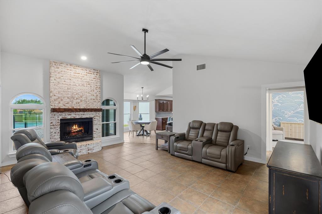 9346 Homestead
