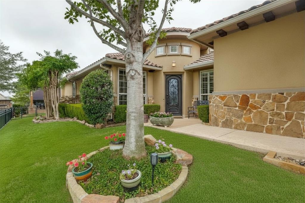 8601 Wakefield Drive