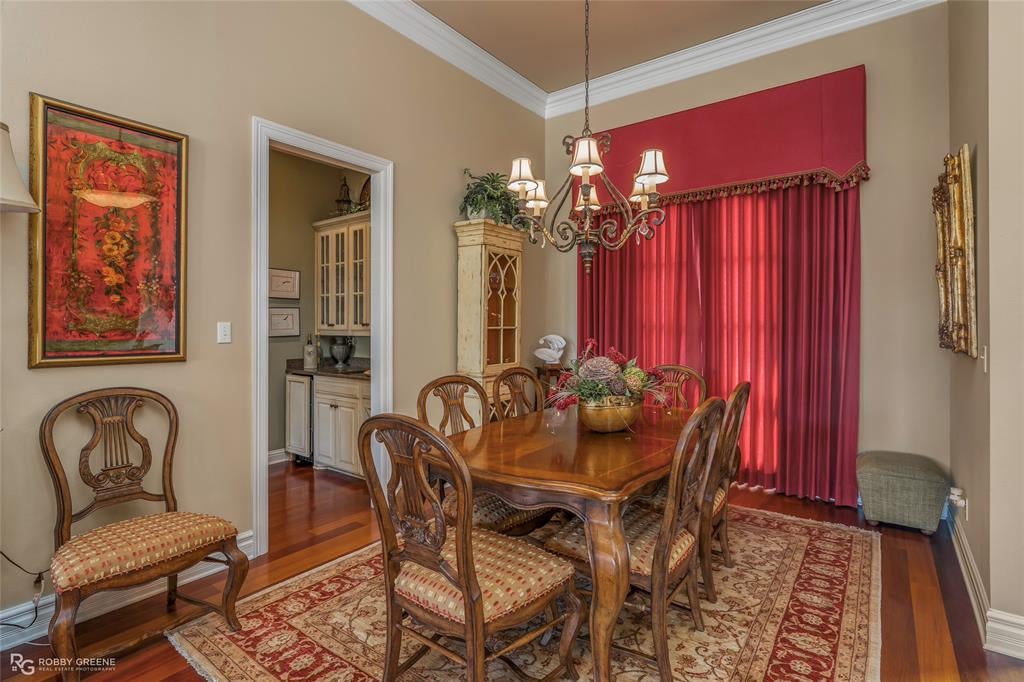 209 Evangeline Walk