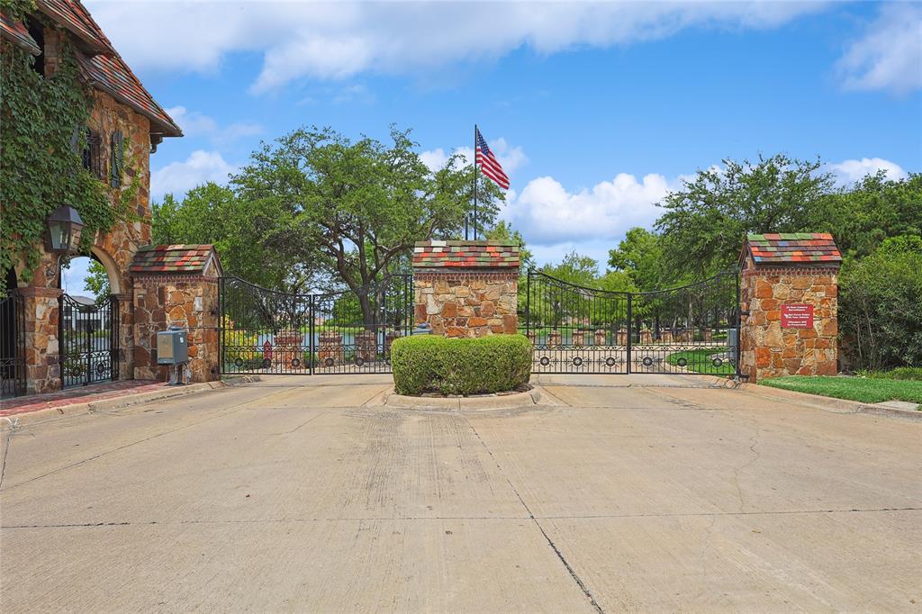 The Lakes On Legacy Drive Ph II - Residential