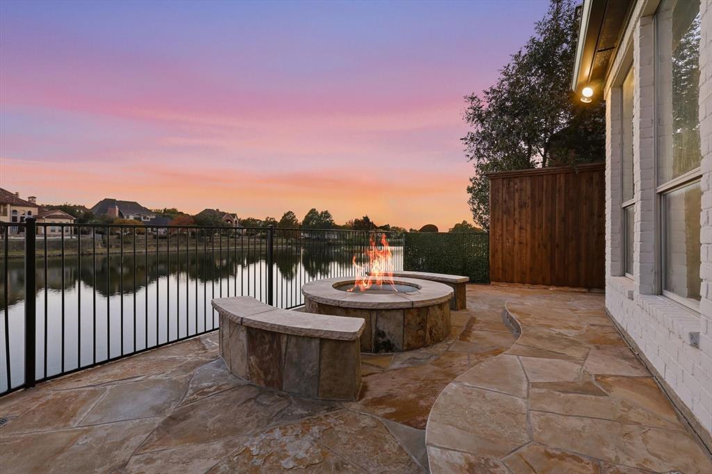 The Lakes On Legacy Drive Ph II - Residential