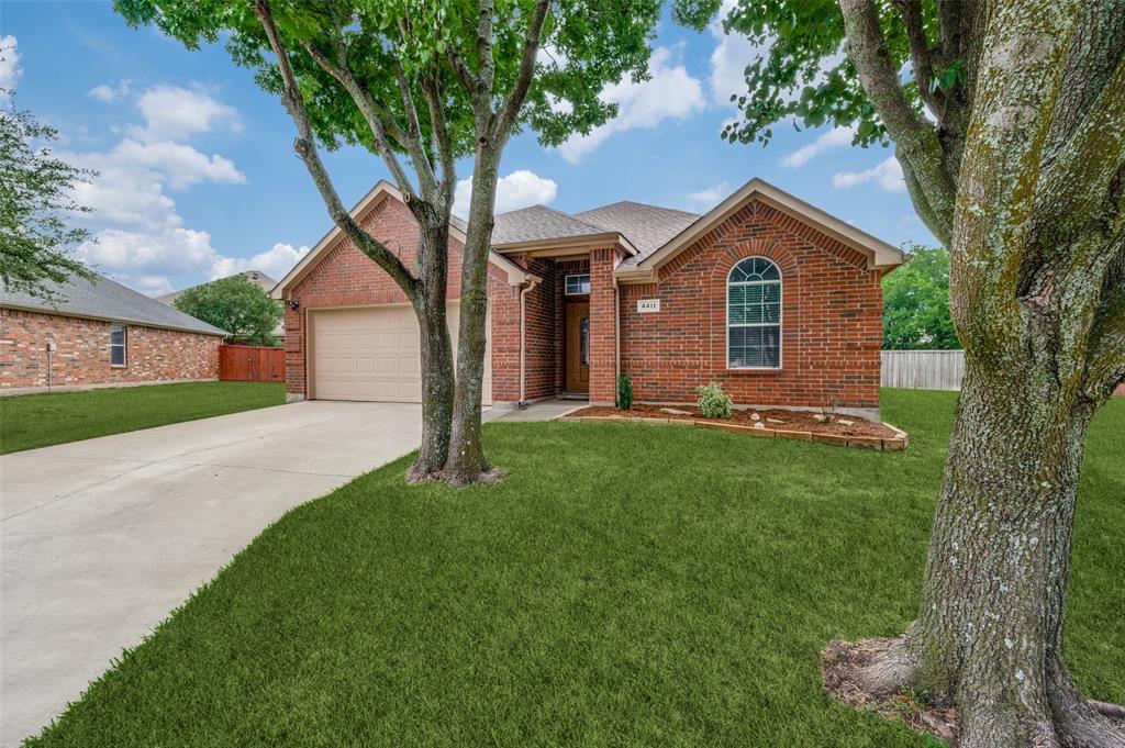 4411 Willow Wood Road