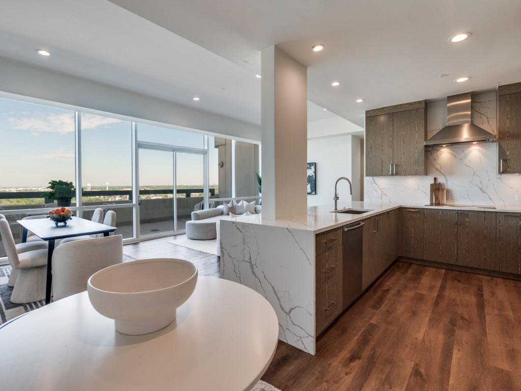 Centrum Condo - Residential