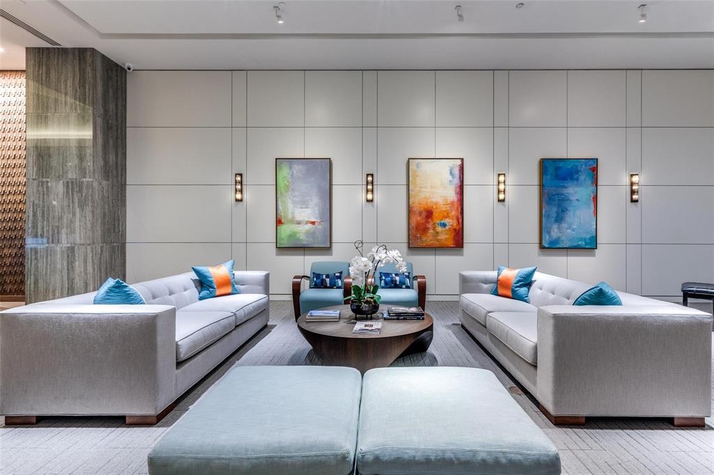 Centrum Condo - Residential