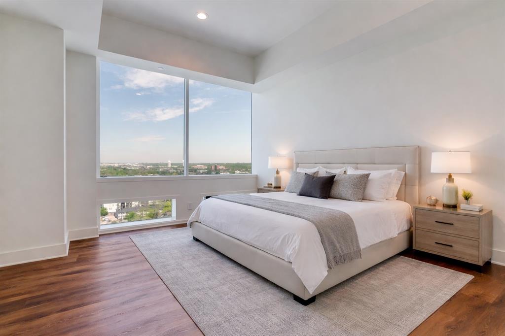 Centrum Condo - Residential